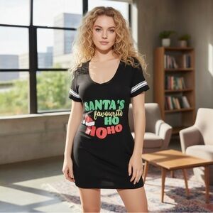 •Santa’s Fave•Graphic Print Relaxed Fit Sleep Shirt